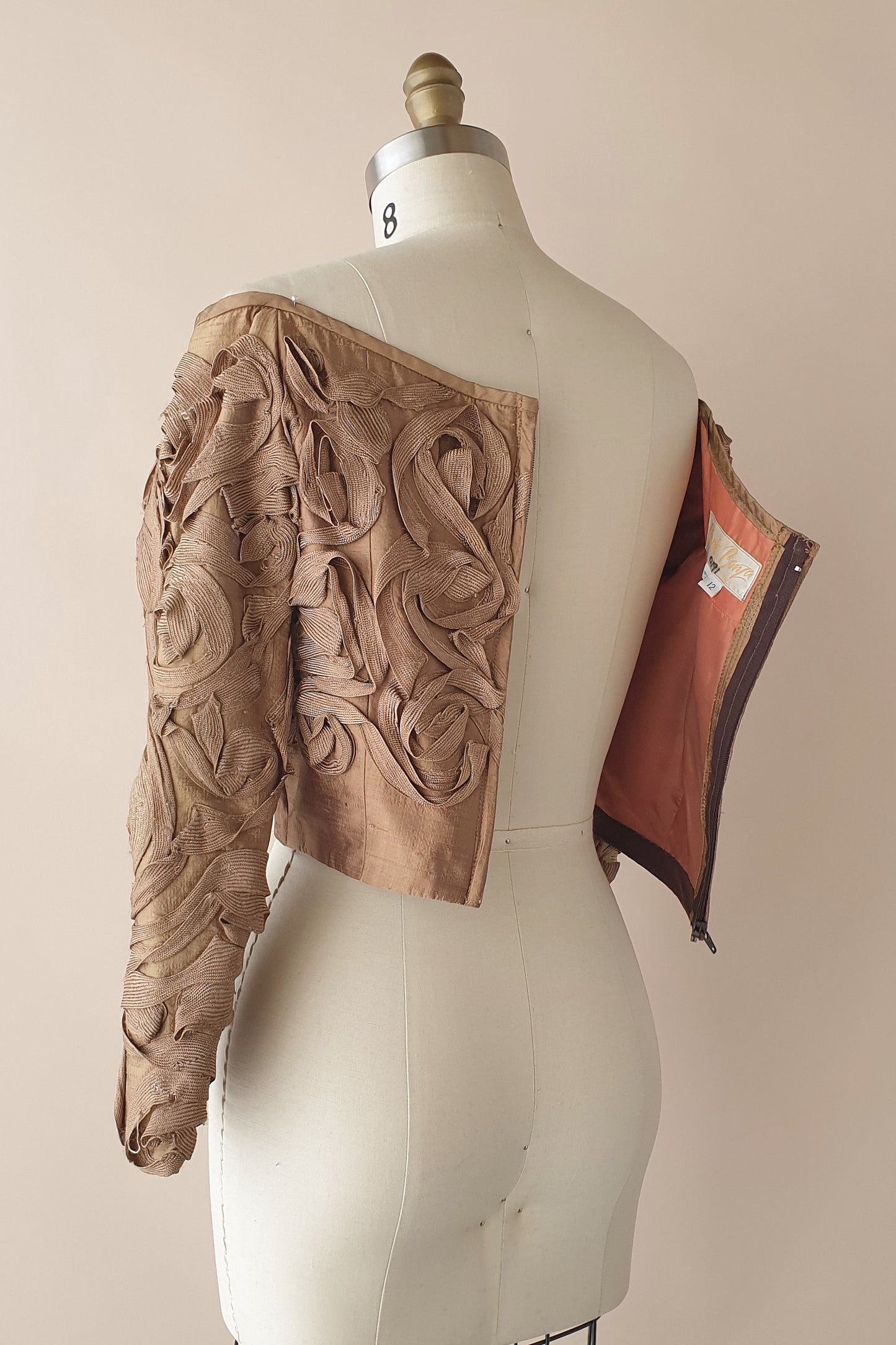 Stunning gold vintage off the shoulder top Size 8