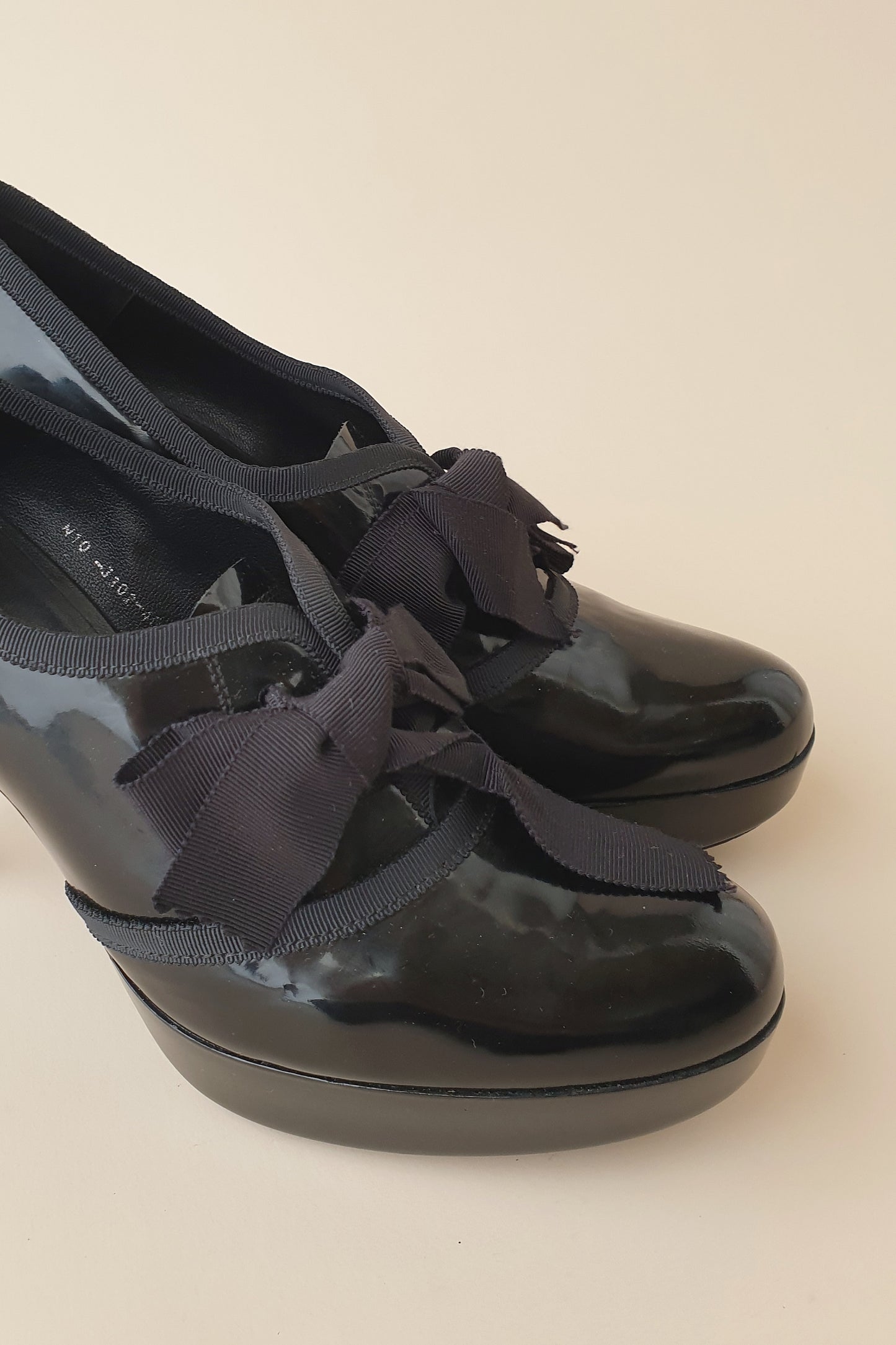 Stunning Pedro Garcia platform heels Size 40