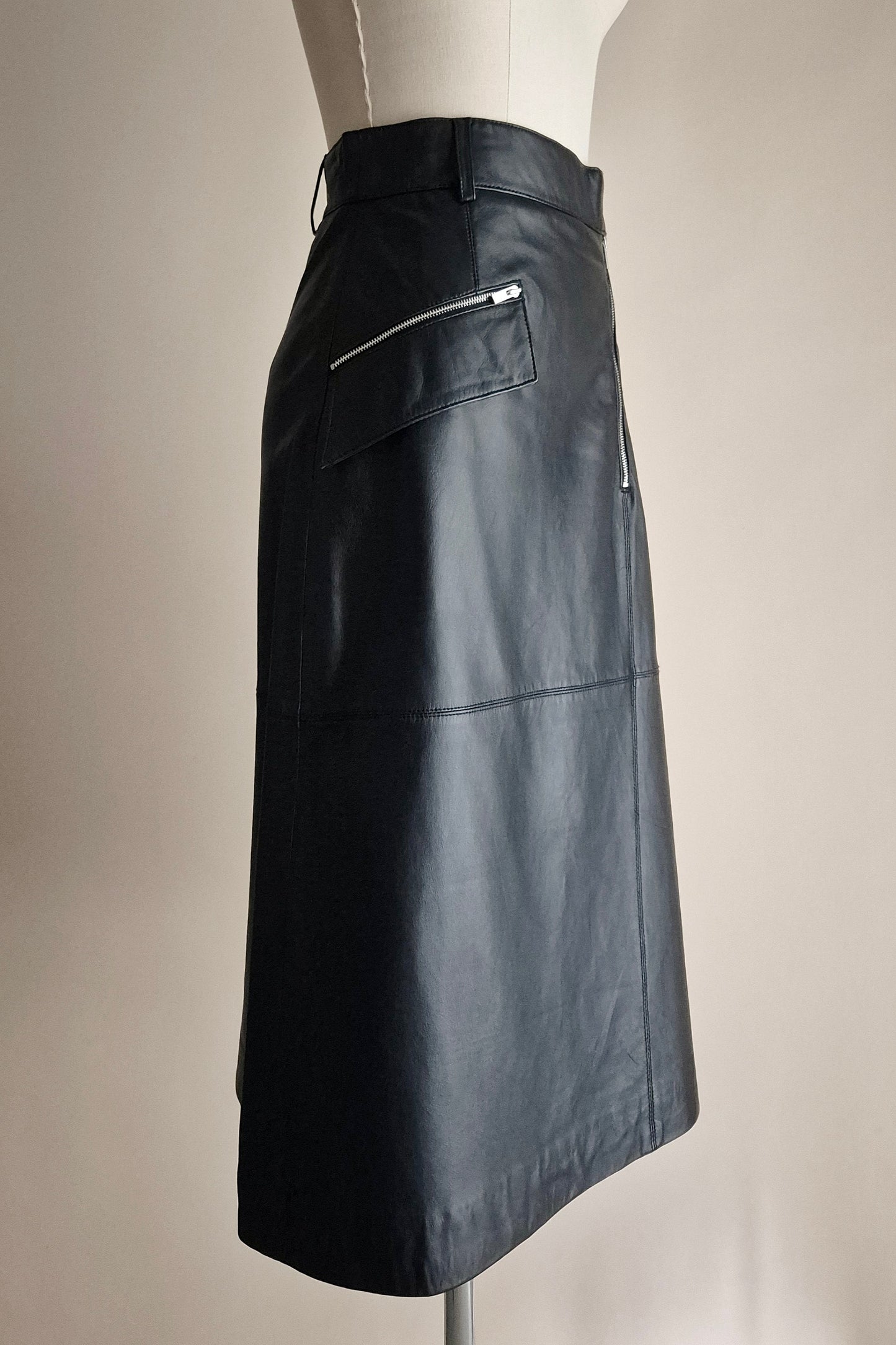 Stunning butter soft leather skirt Size XS