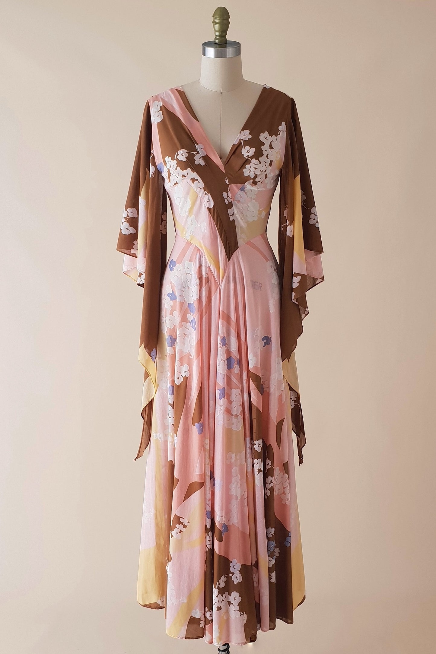 Absolutely stunning vintage maxi dress Size XS