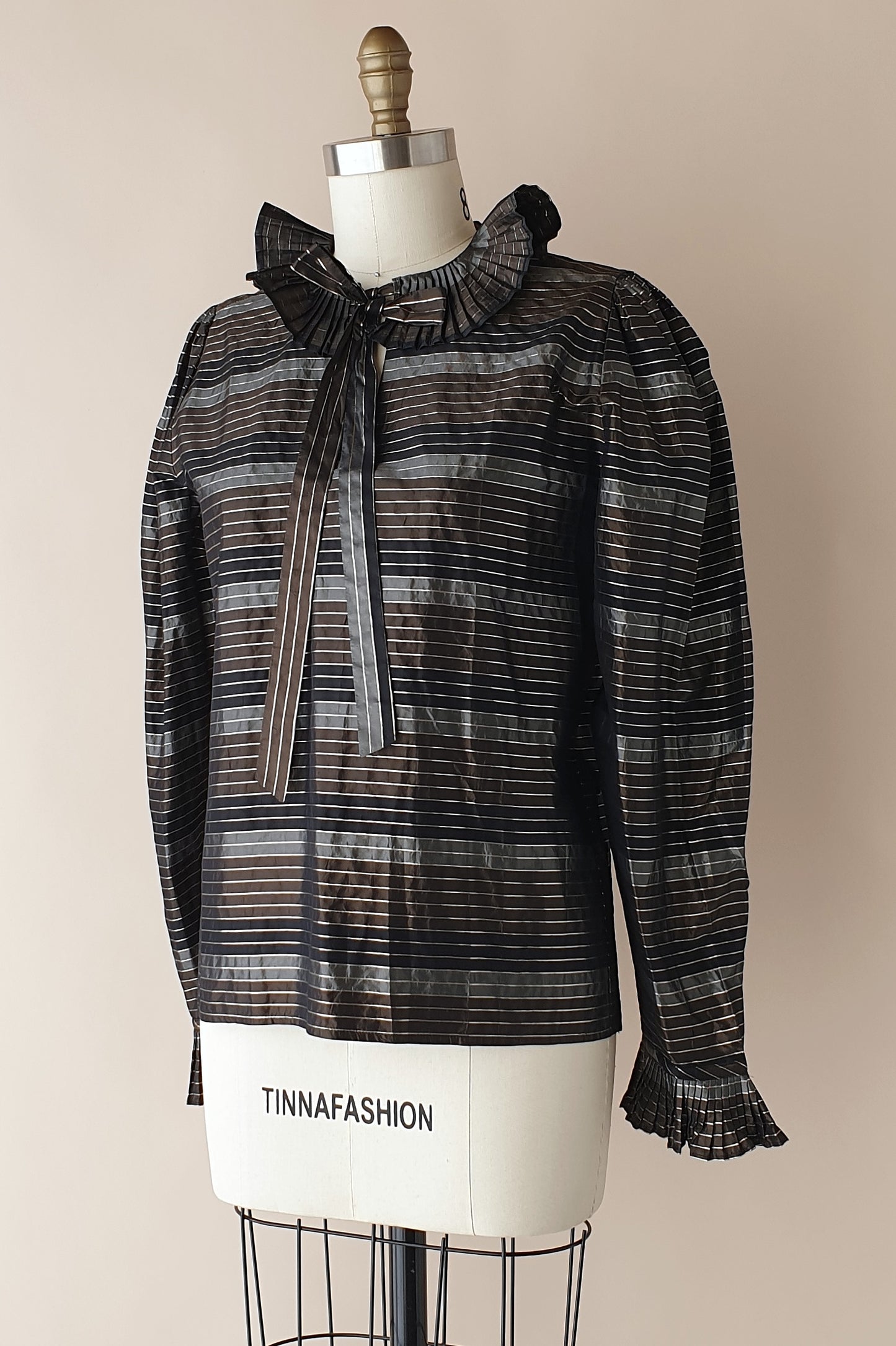 Silk taffeta vintage top Size S