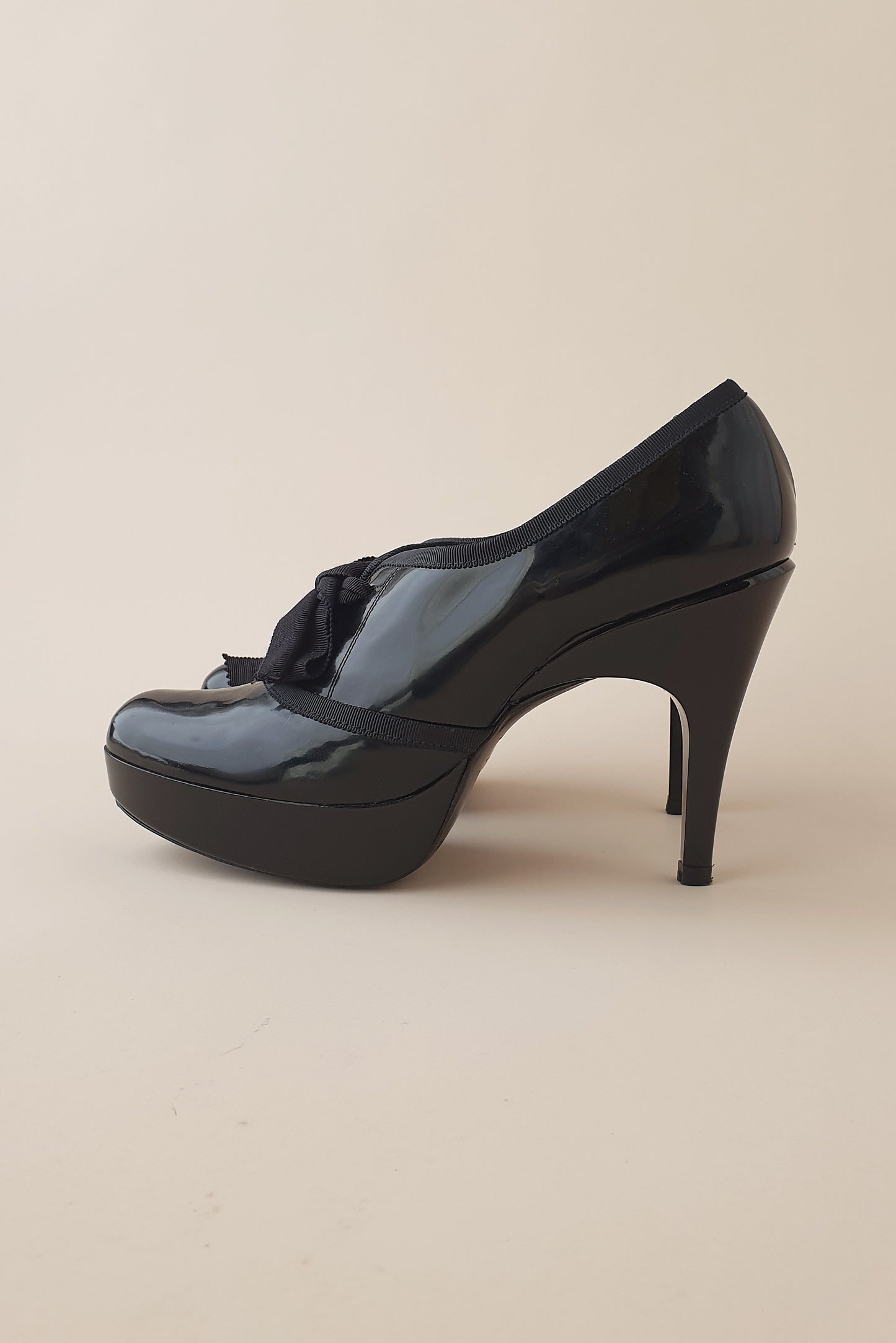 Stunning Pedro Garcia platform heels Size 40