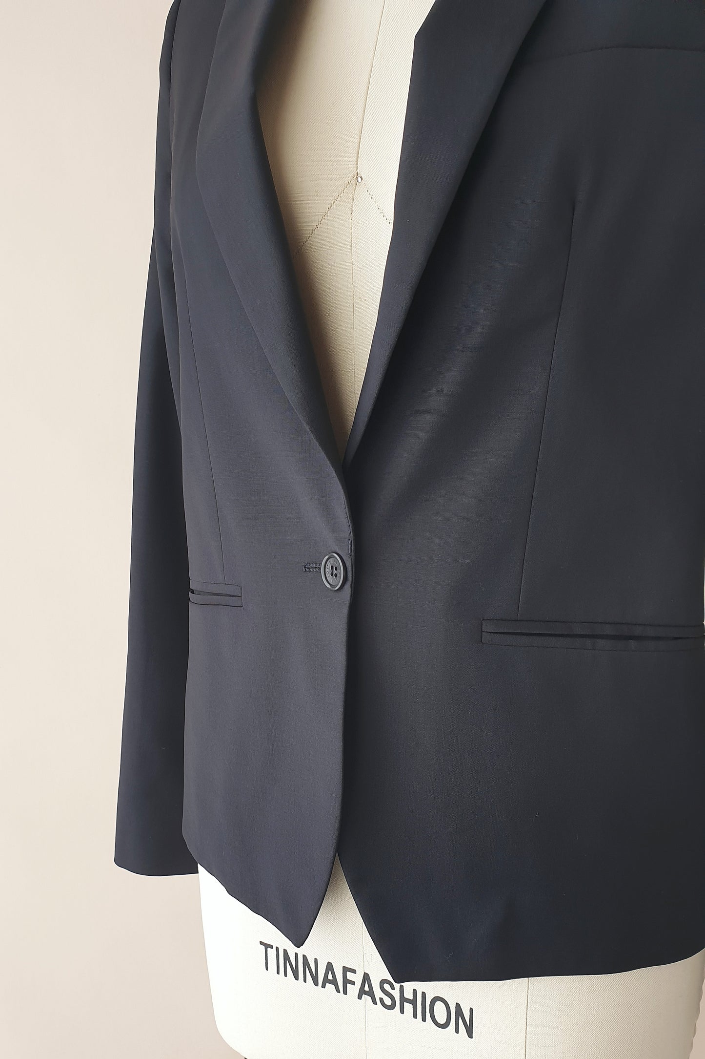 Beautiful Paul + Joe blazer Size 8