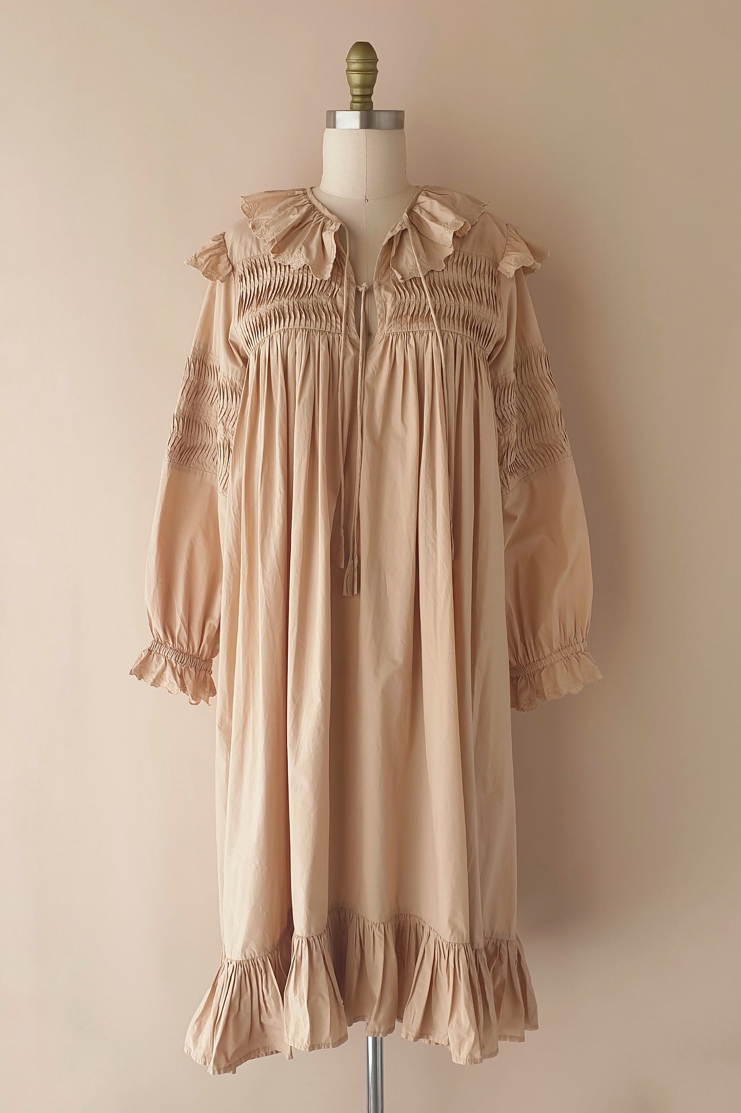 V. de Vinster beige smock dress Size M