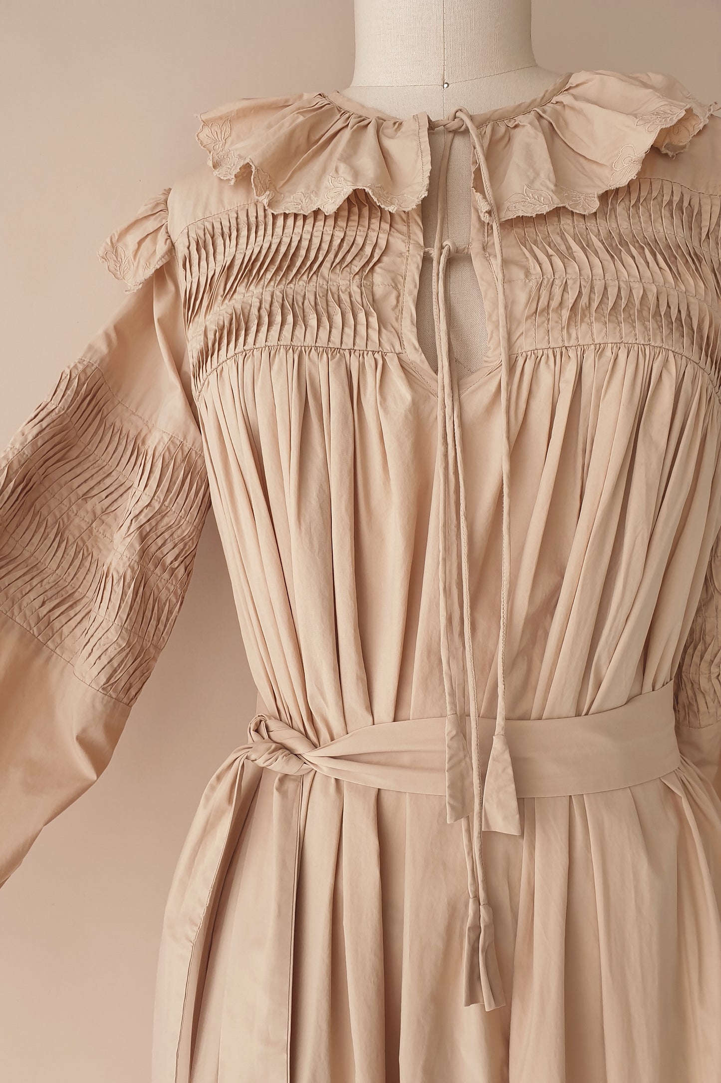 V. de Vinster beige smock dress Size M