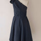 Absolutely stunning silk dress by Alex Perry Size XS/S
