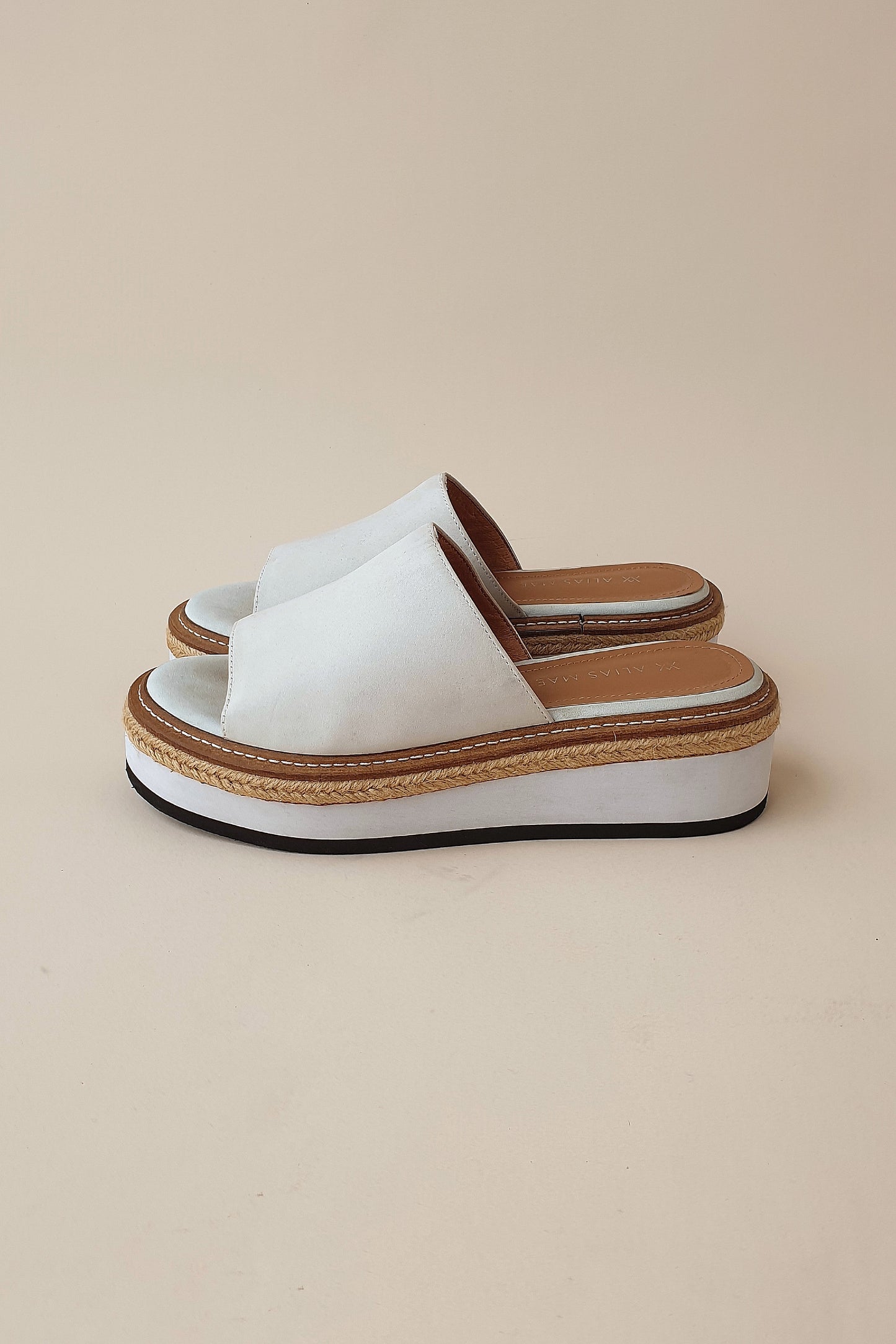 Alias Mae leather slides Size 37