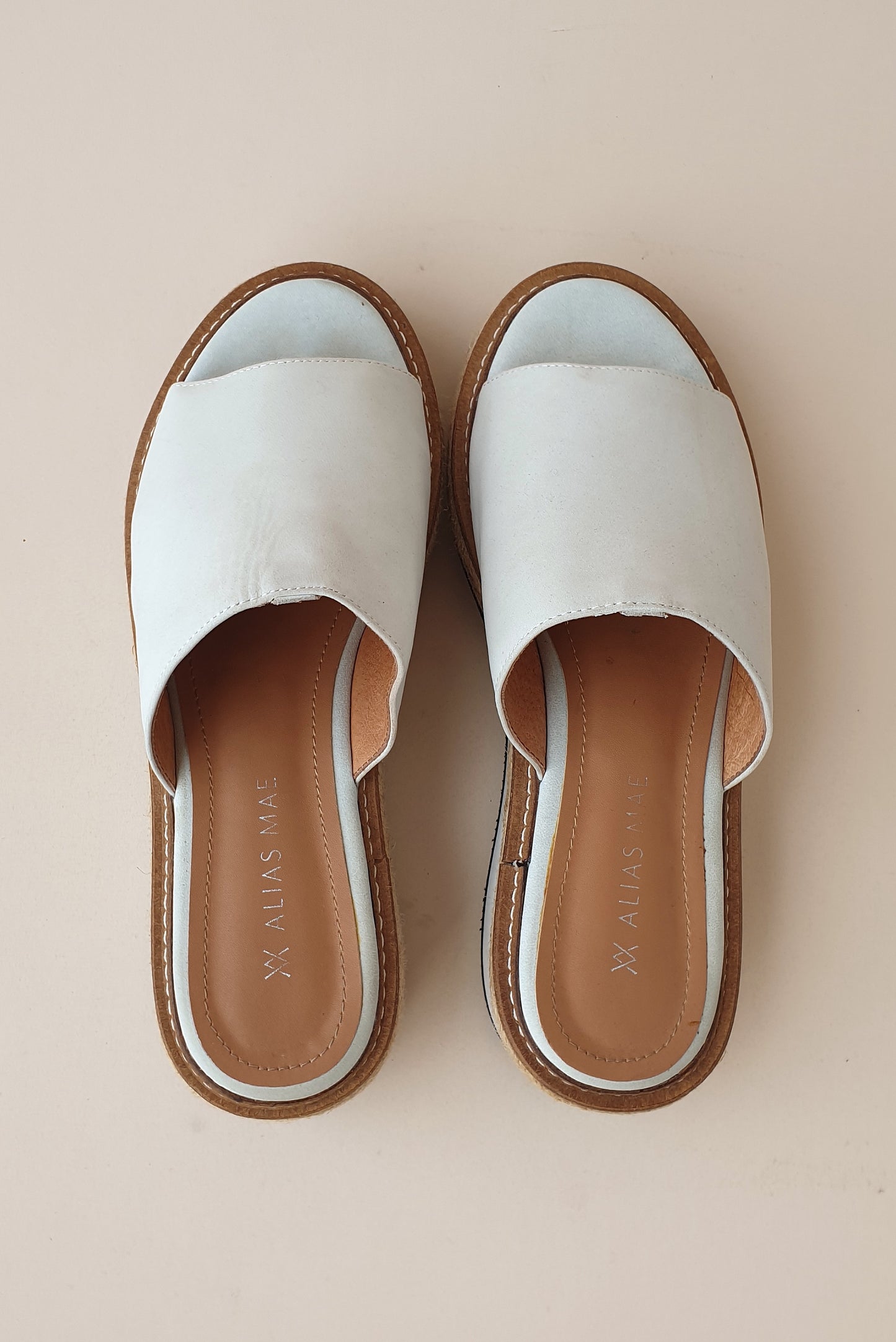 Alias Mae leather slides Size 37