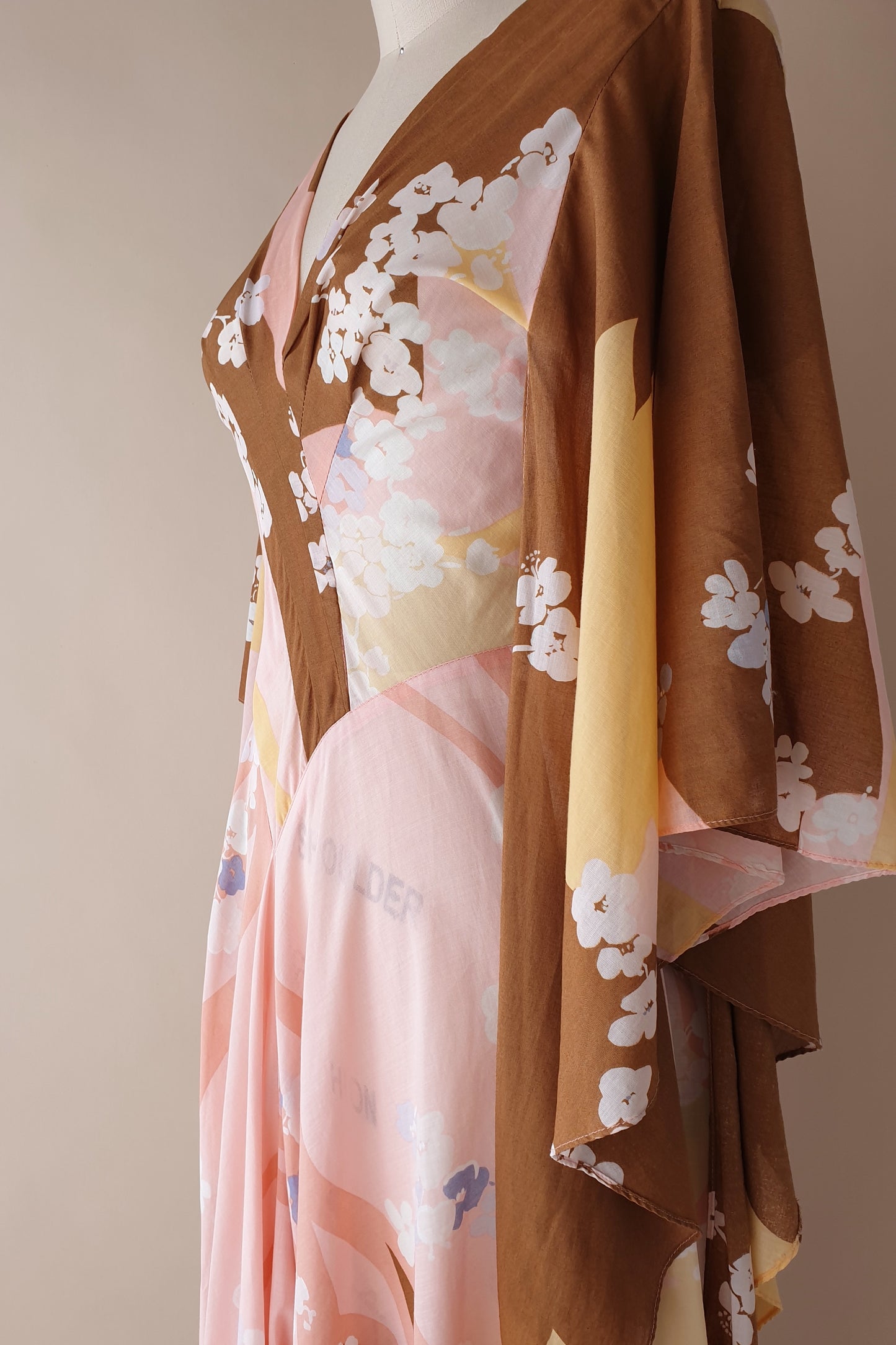 Absolutely stunning vintage maxi dress Size XS