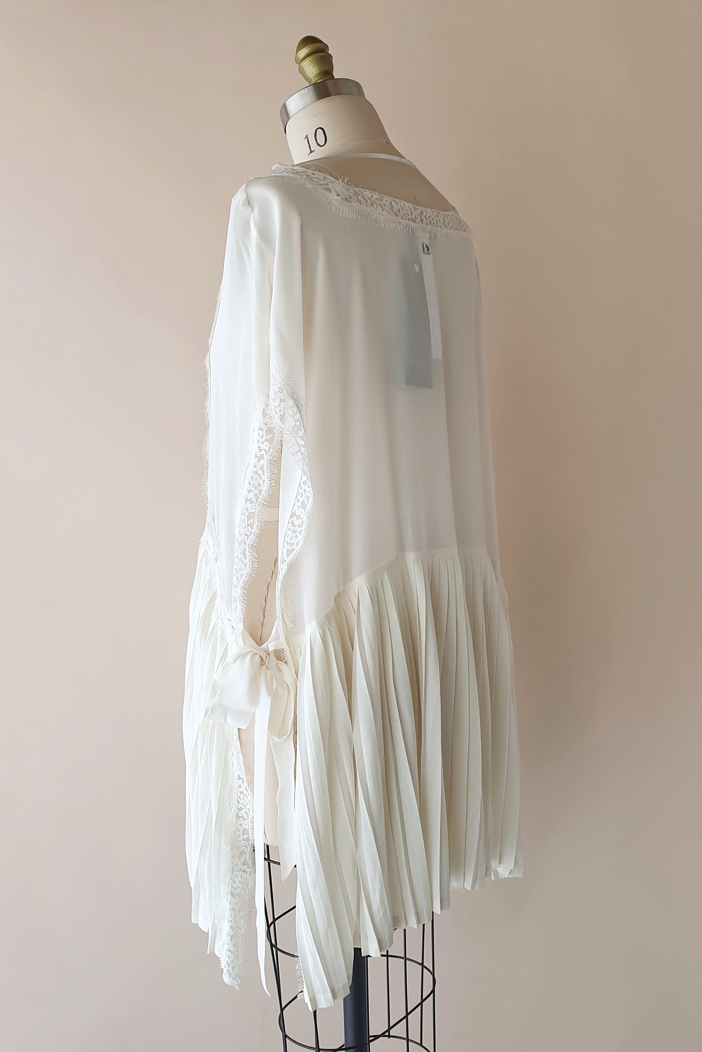 Stunning silk top Size S/M