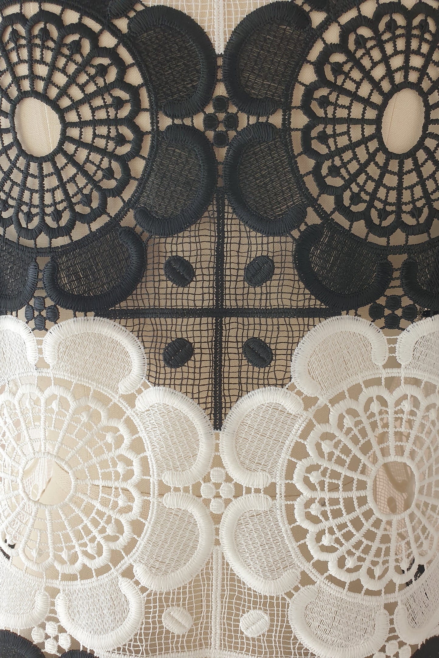 Curate by Trelise Cooper lace top Size S