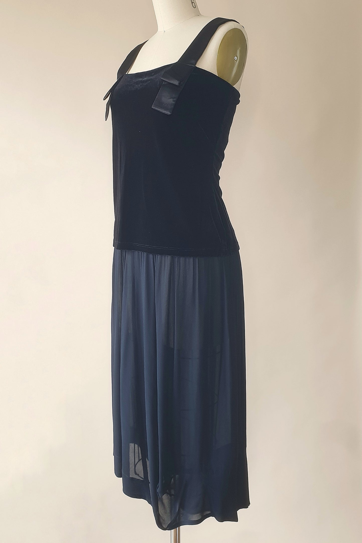 Nicola Waite sheer skirt Size XS/S