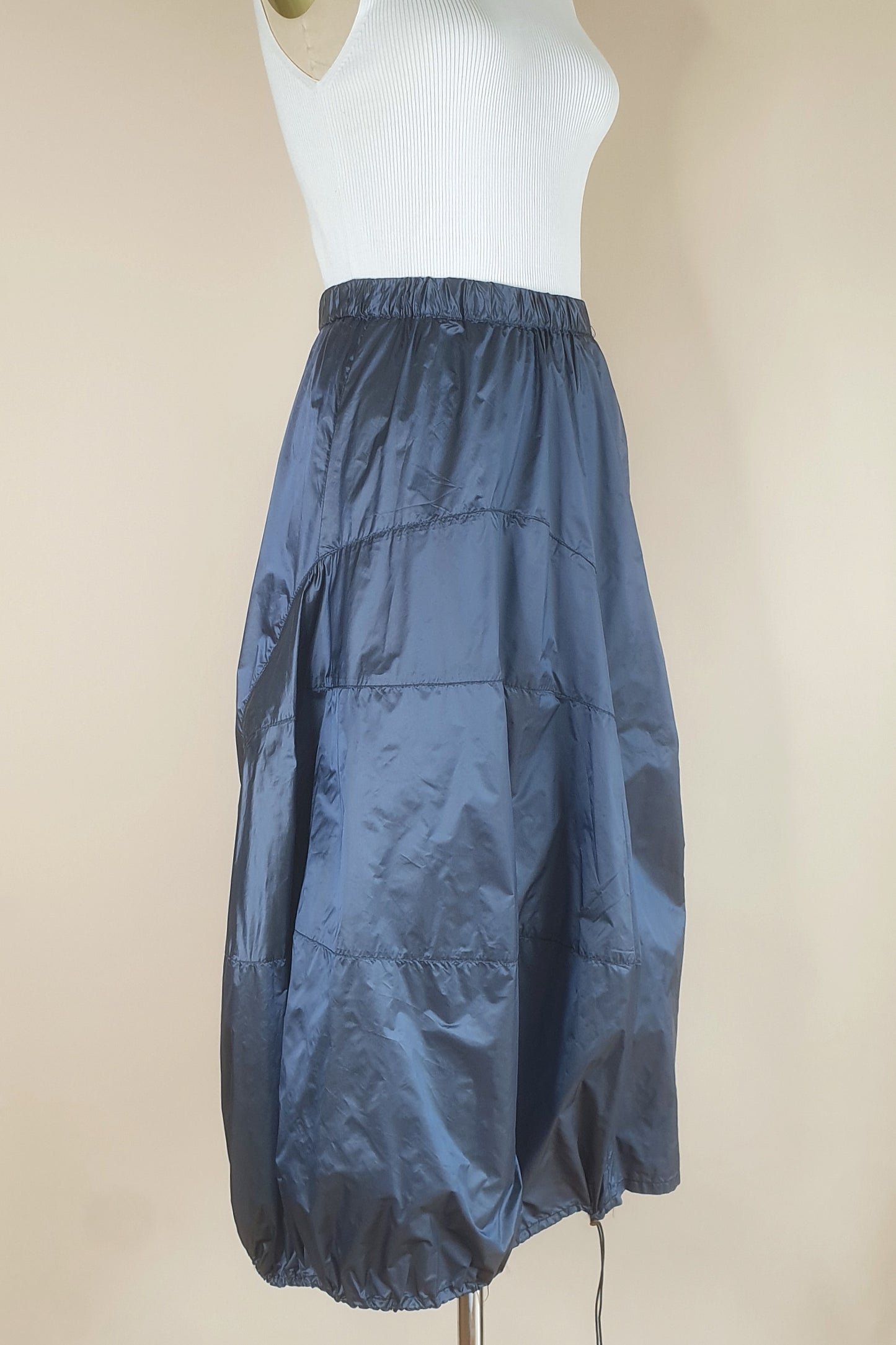 Fabulous Alembika midi skirt Size XS/S