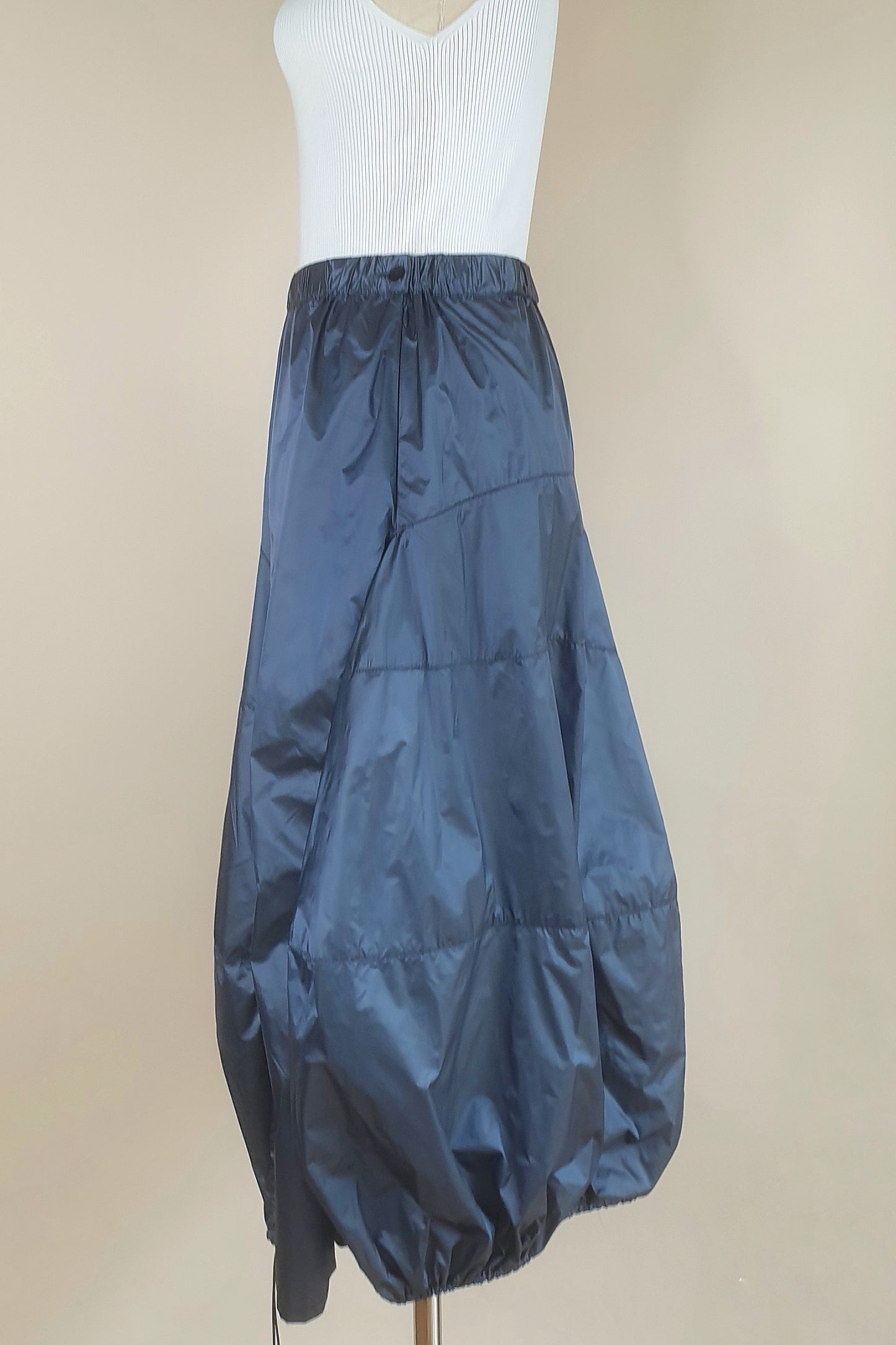 Fabulous Alembika midi skirt Size XS/S