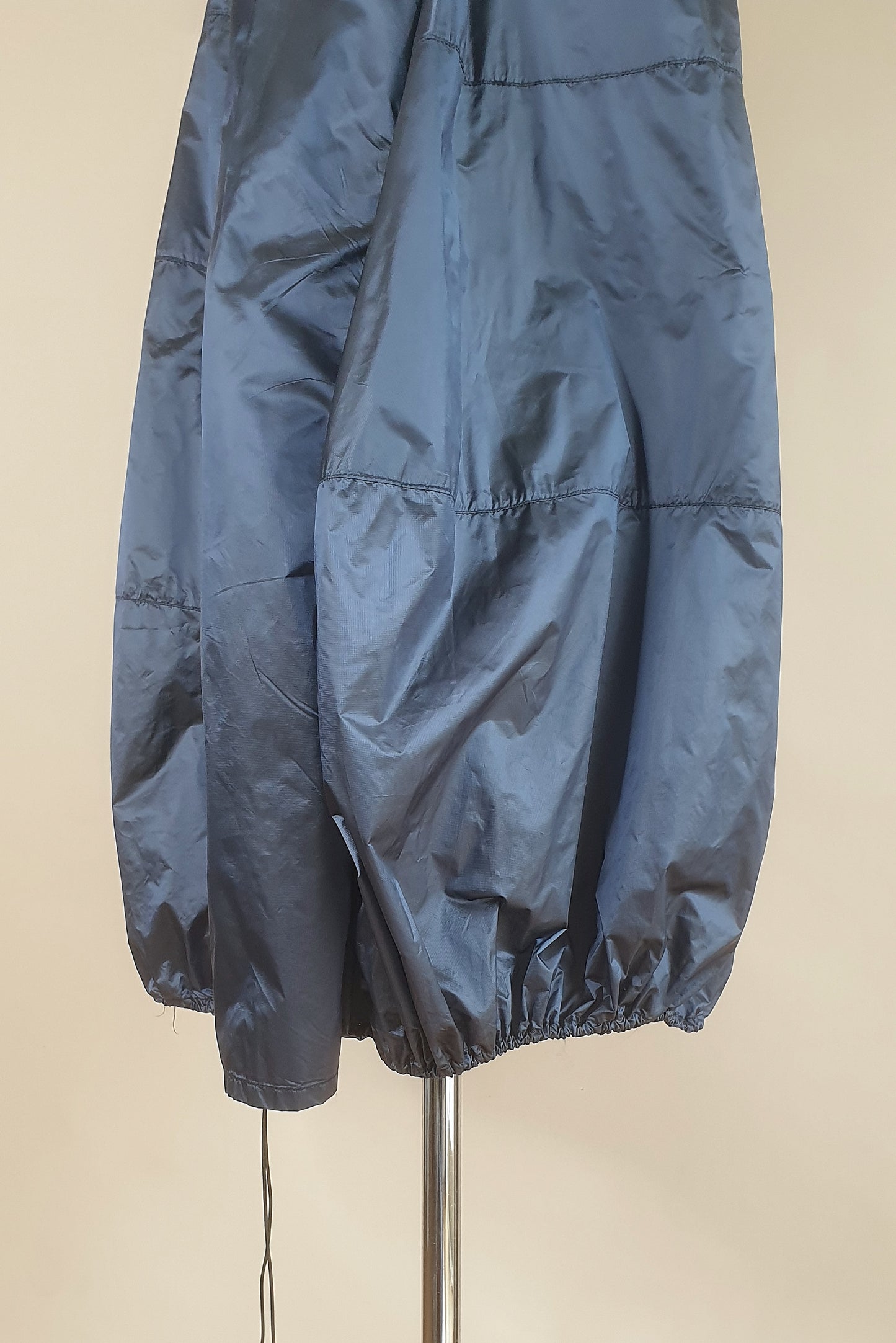 Fabulous Alembika midi skirt Size XS/S