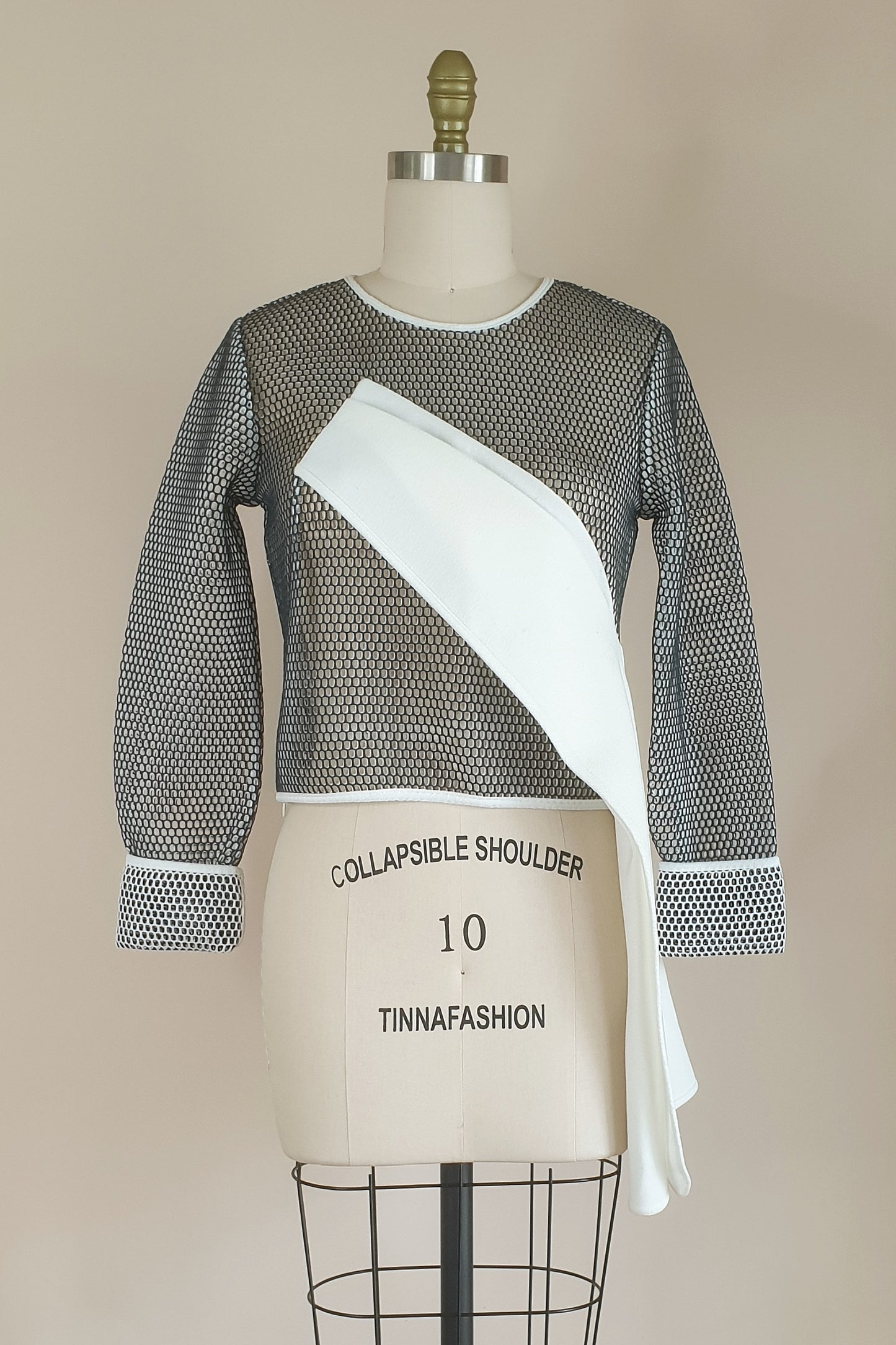 Fabulous By Johnny statement top Size S