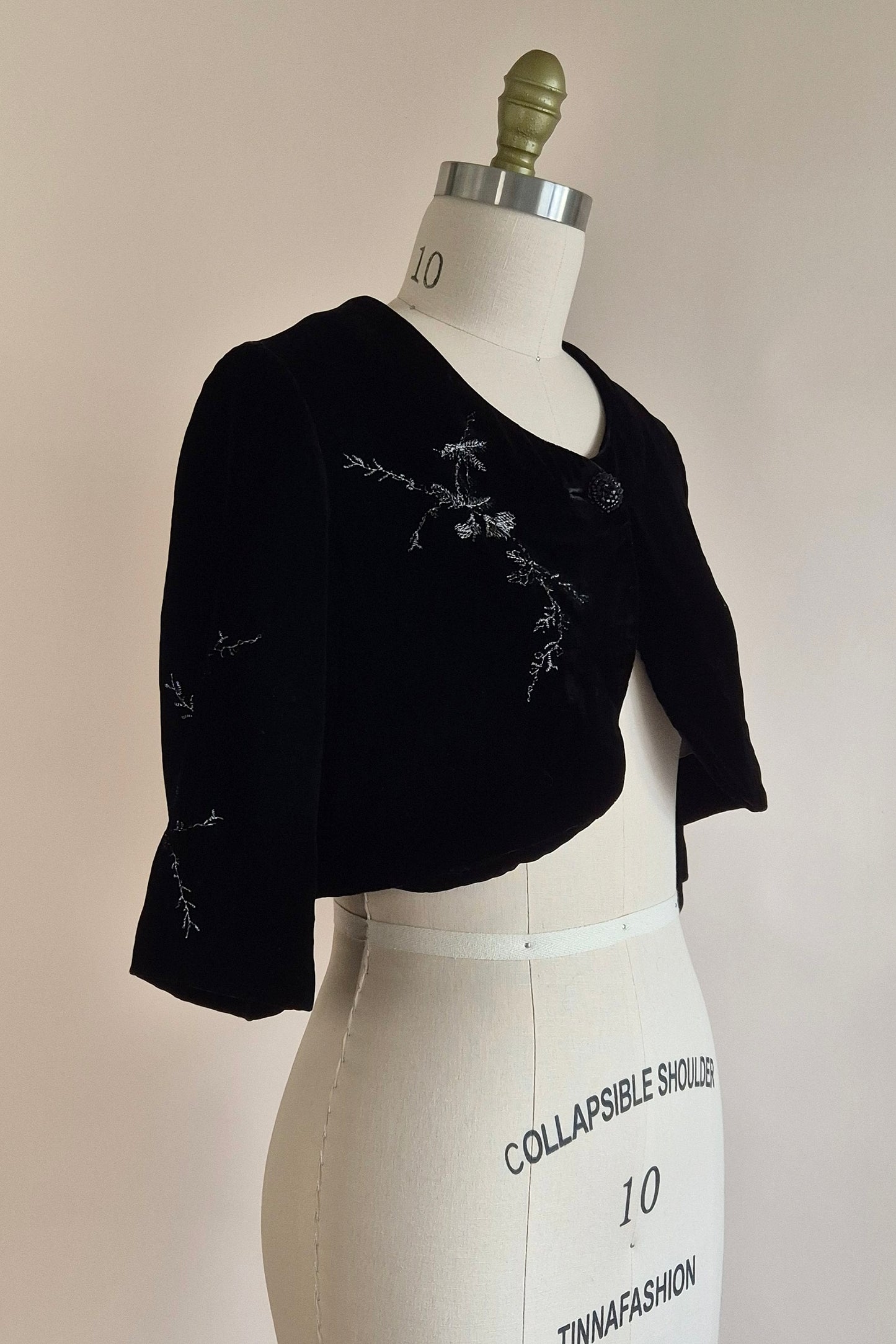 Stunning embroidered velvet bolero Size S