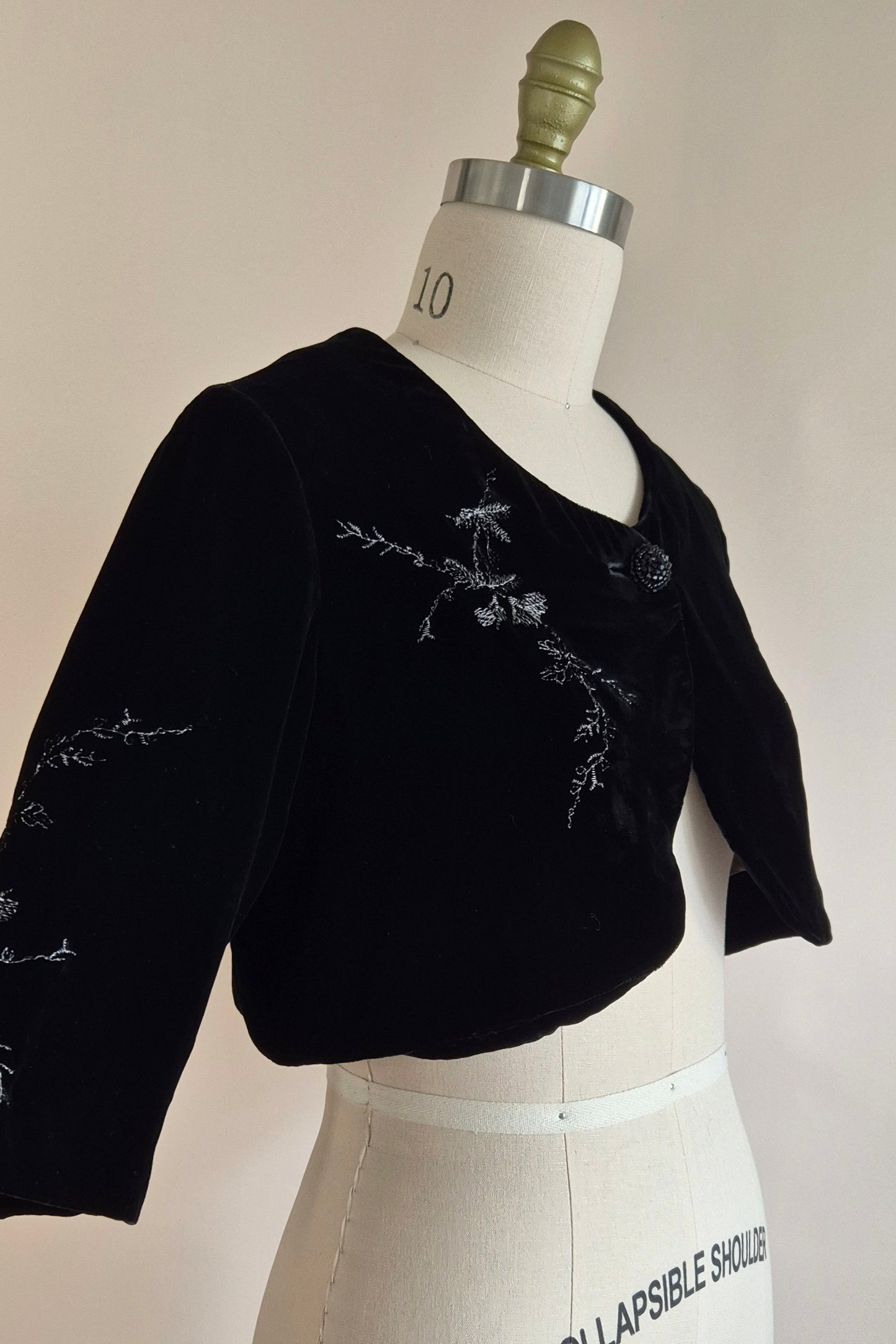 Stunning embroidered velvet bolero Size S