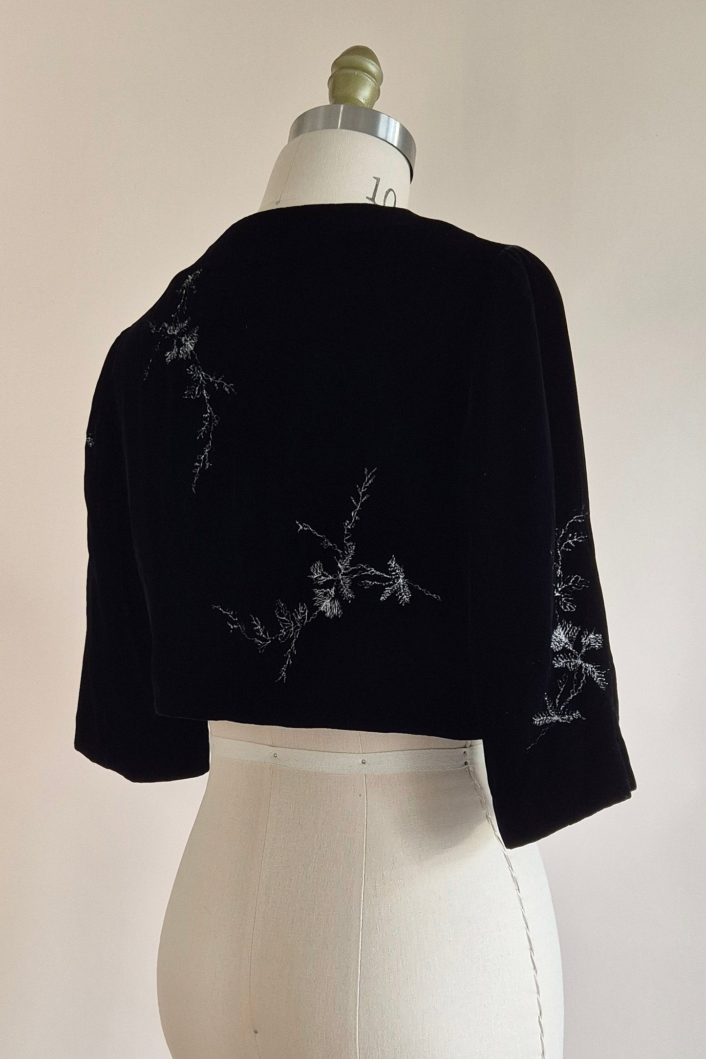 Stunning embroidered velvet bolero Size S