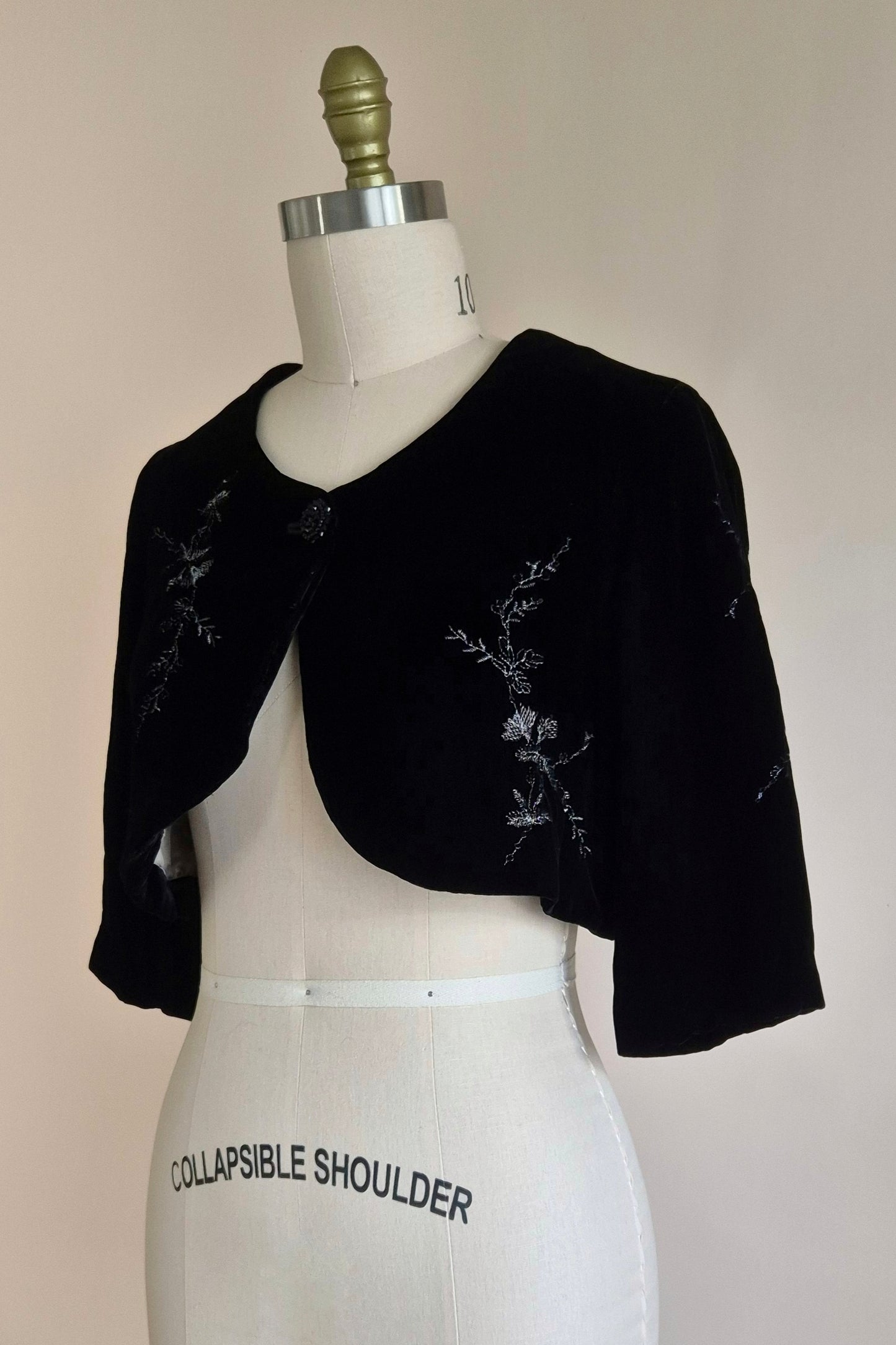 Stunning embroidered velvet bolero Size S