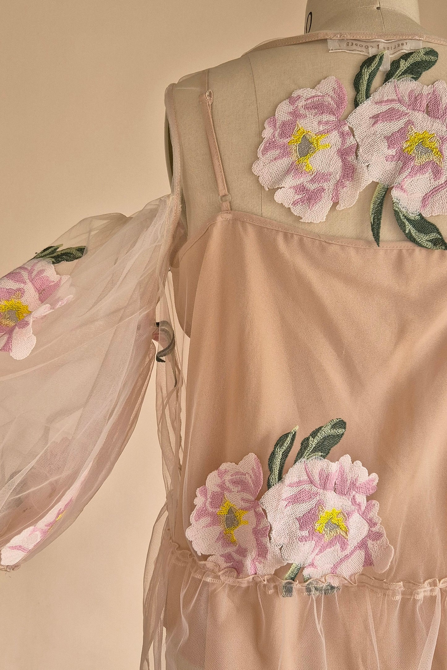 Trelise Cooper Couture floral tulle cold shoulder top Size L