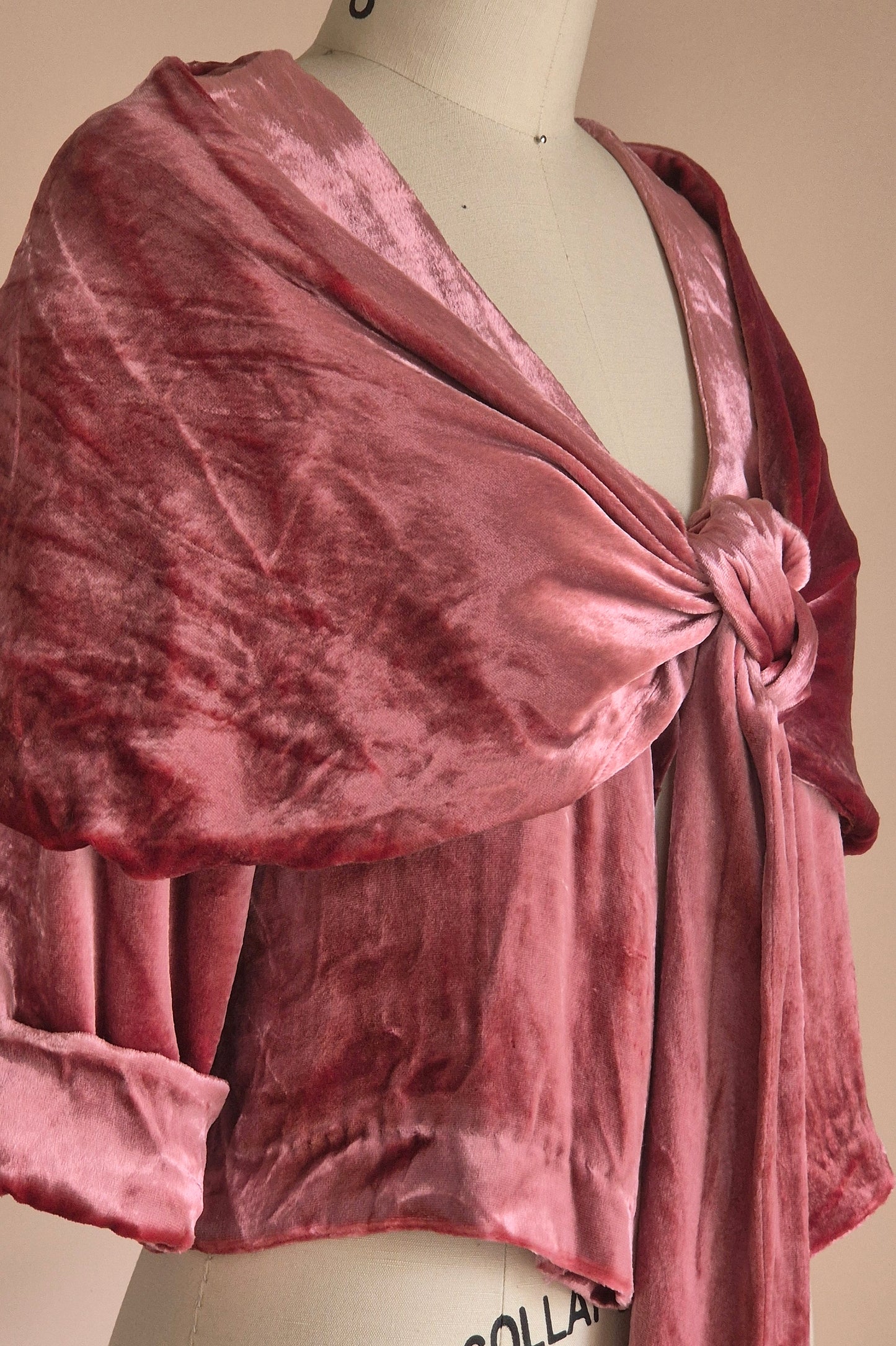 Sensational vintage velvet jacket Size S