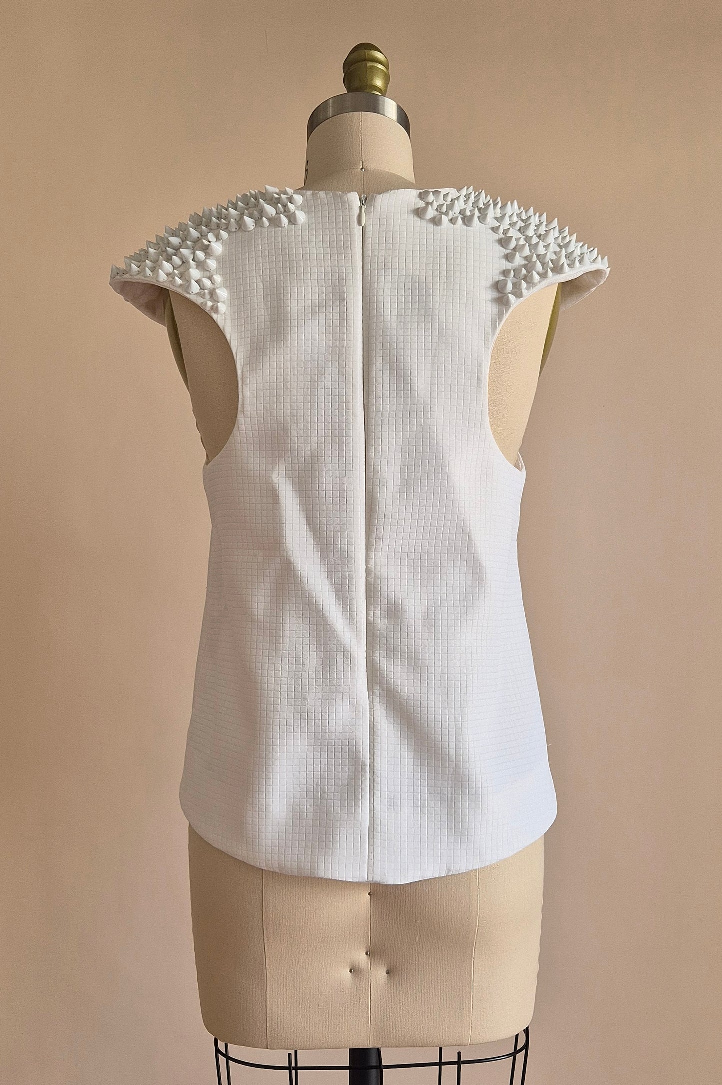 Cameo studded detail white top Size XS/S