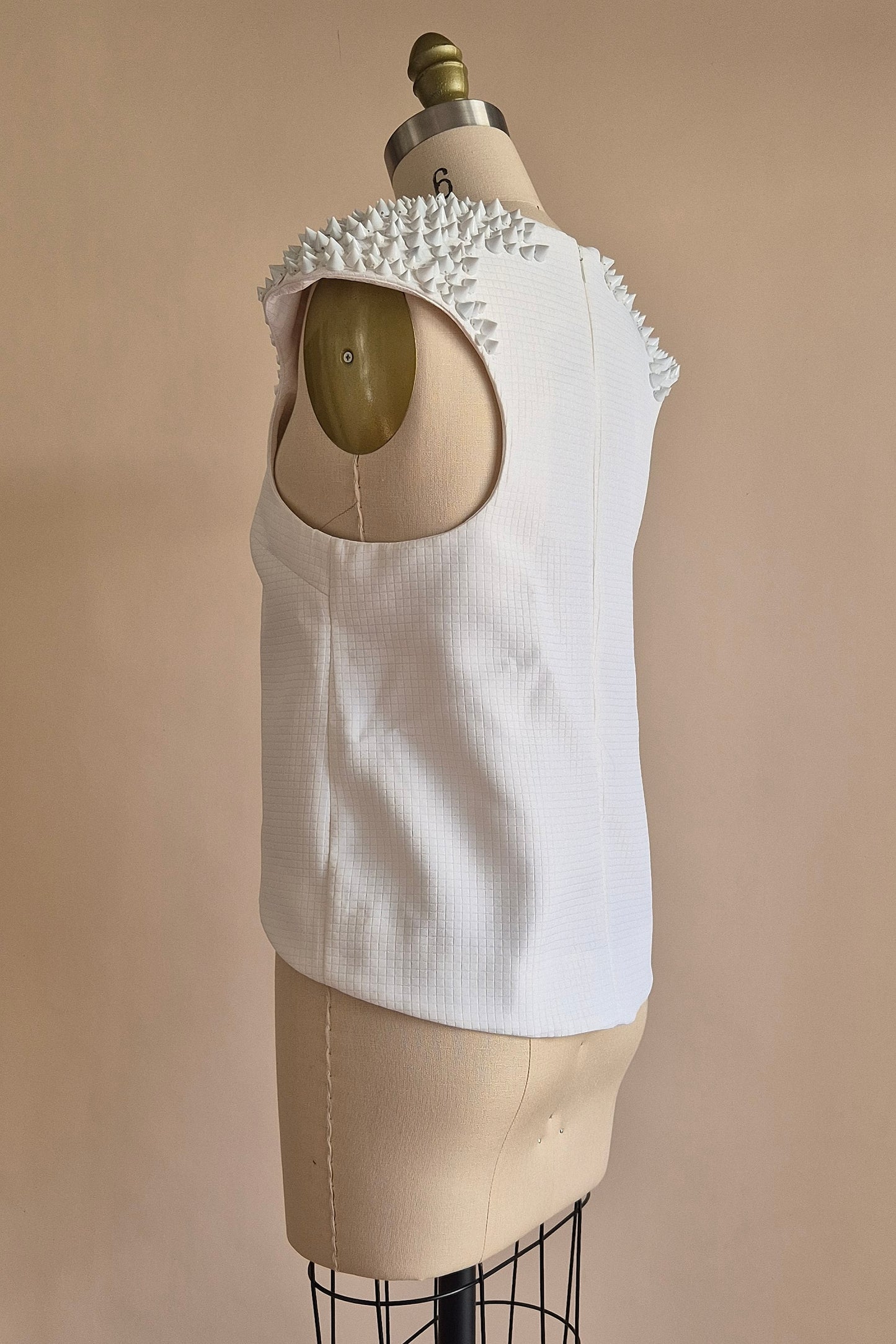 Cameo studded detail white top Size XS/S