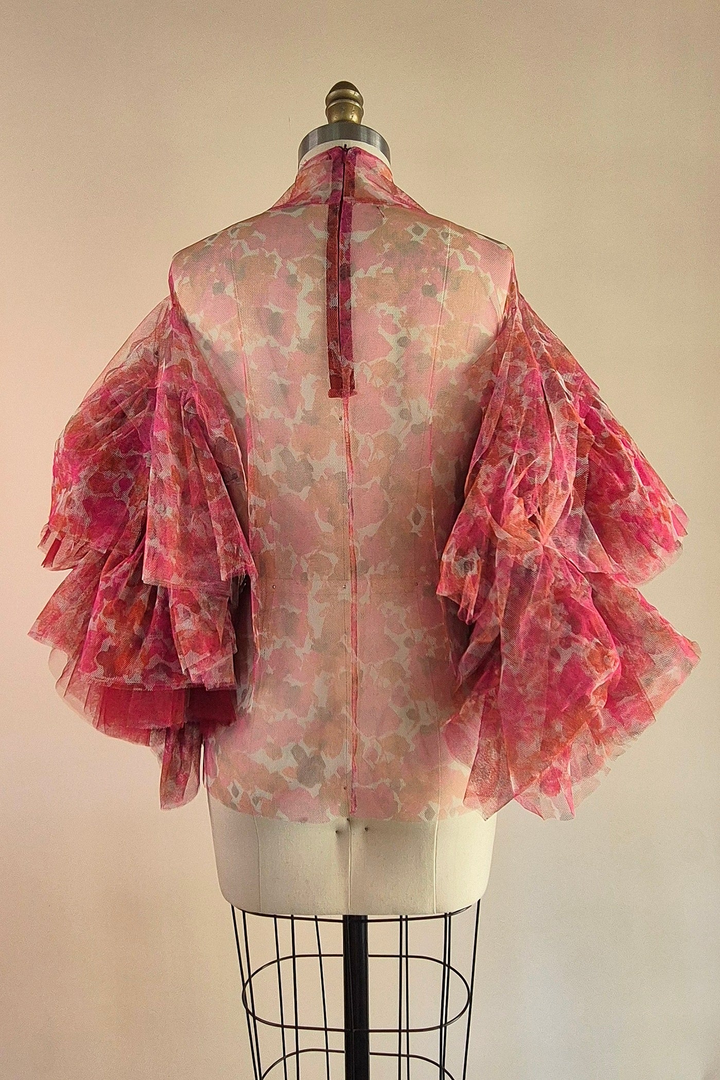 Incredible Susan Fang tulle statement top Size S