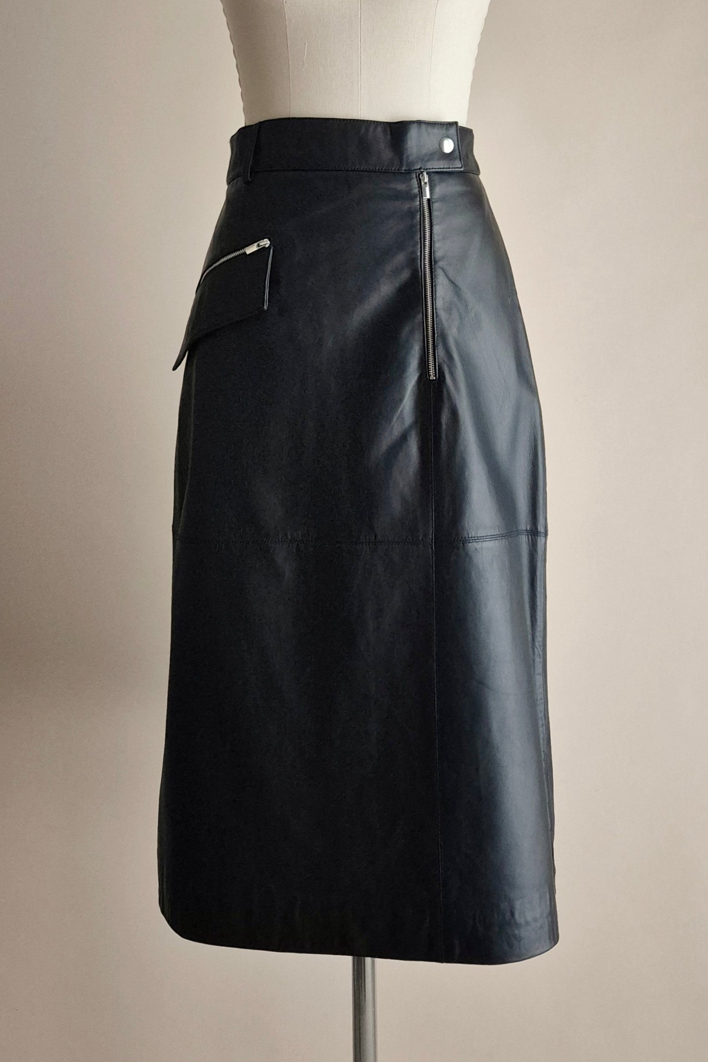 Stunning butter soft leather skirt Size XS
