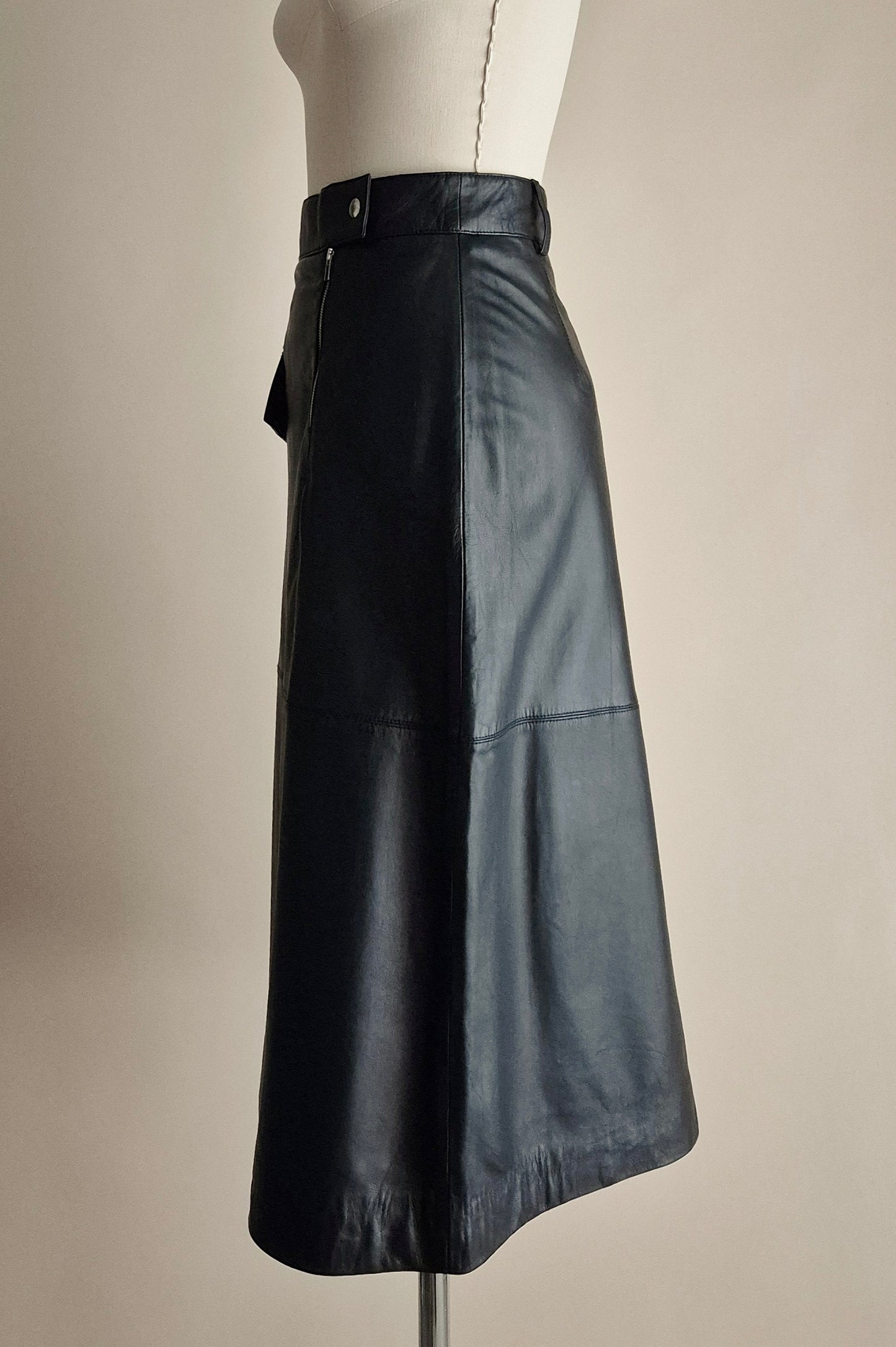 Stunning butter soft leather skirt Size XS