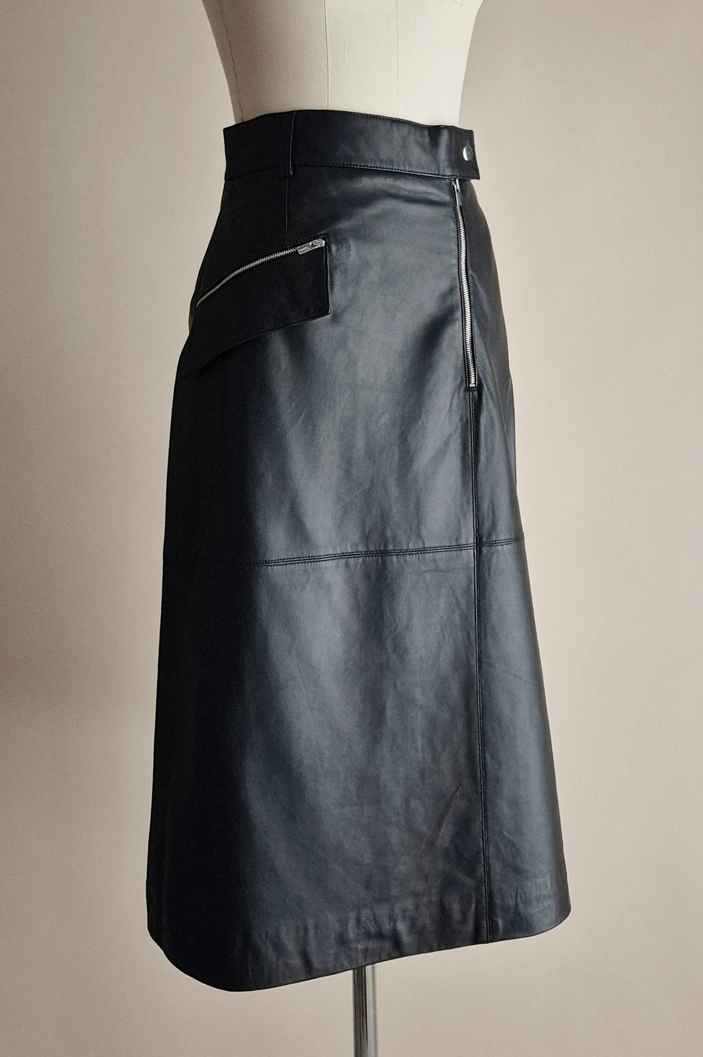 Stunning butter soft leather skirt Size XS