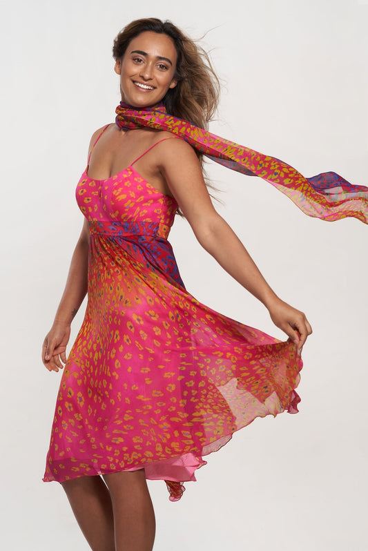 Incredible vintage Diane Freis silk dress with coordinating scarf Size 6